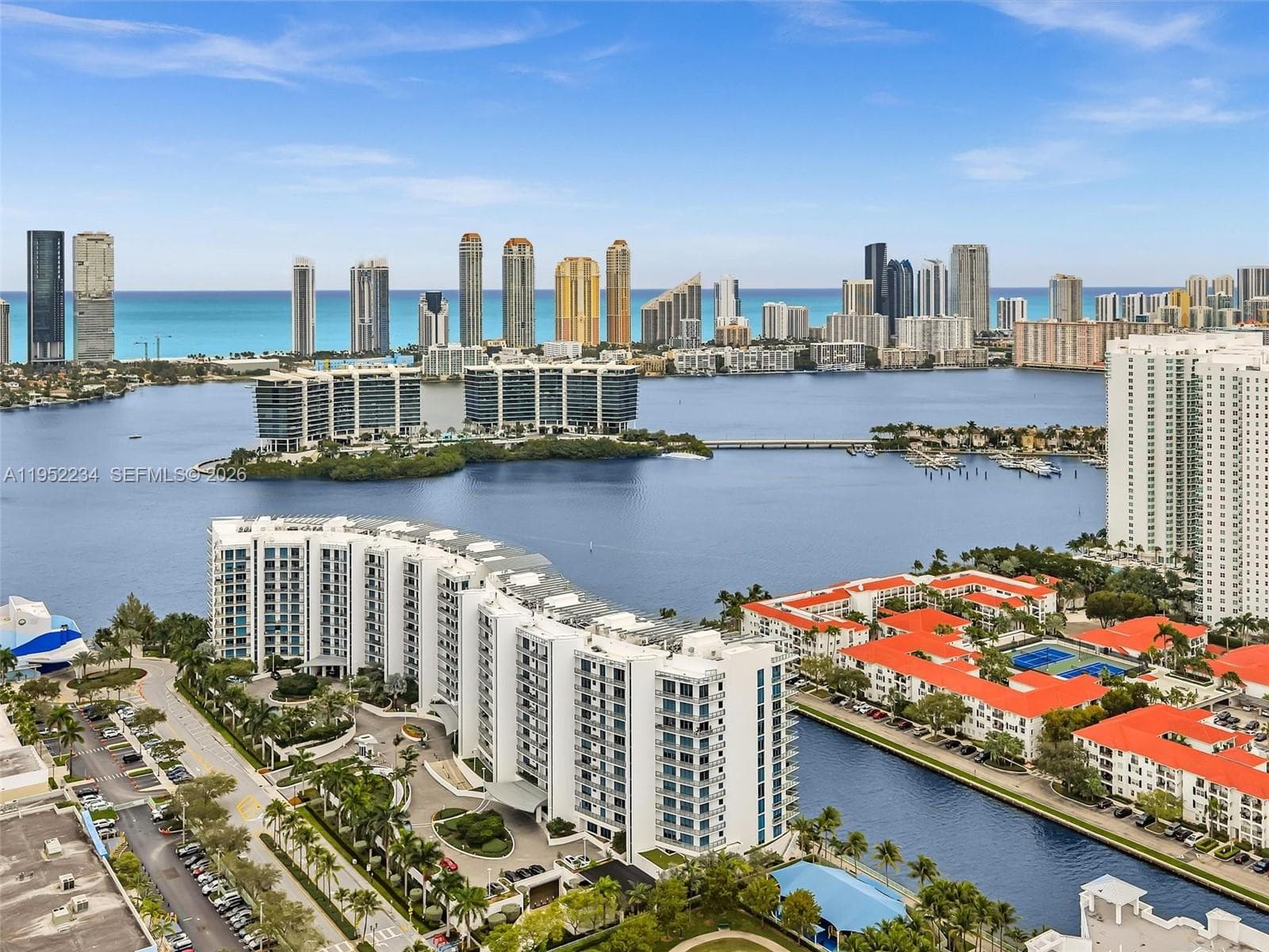 3300 NE 188th St # 718, Aventura FL 33180 — 76