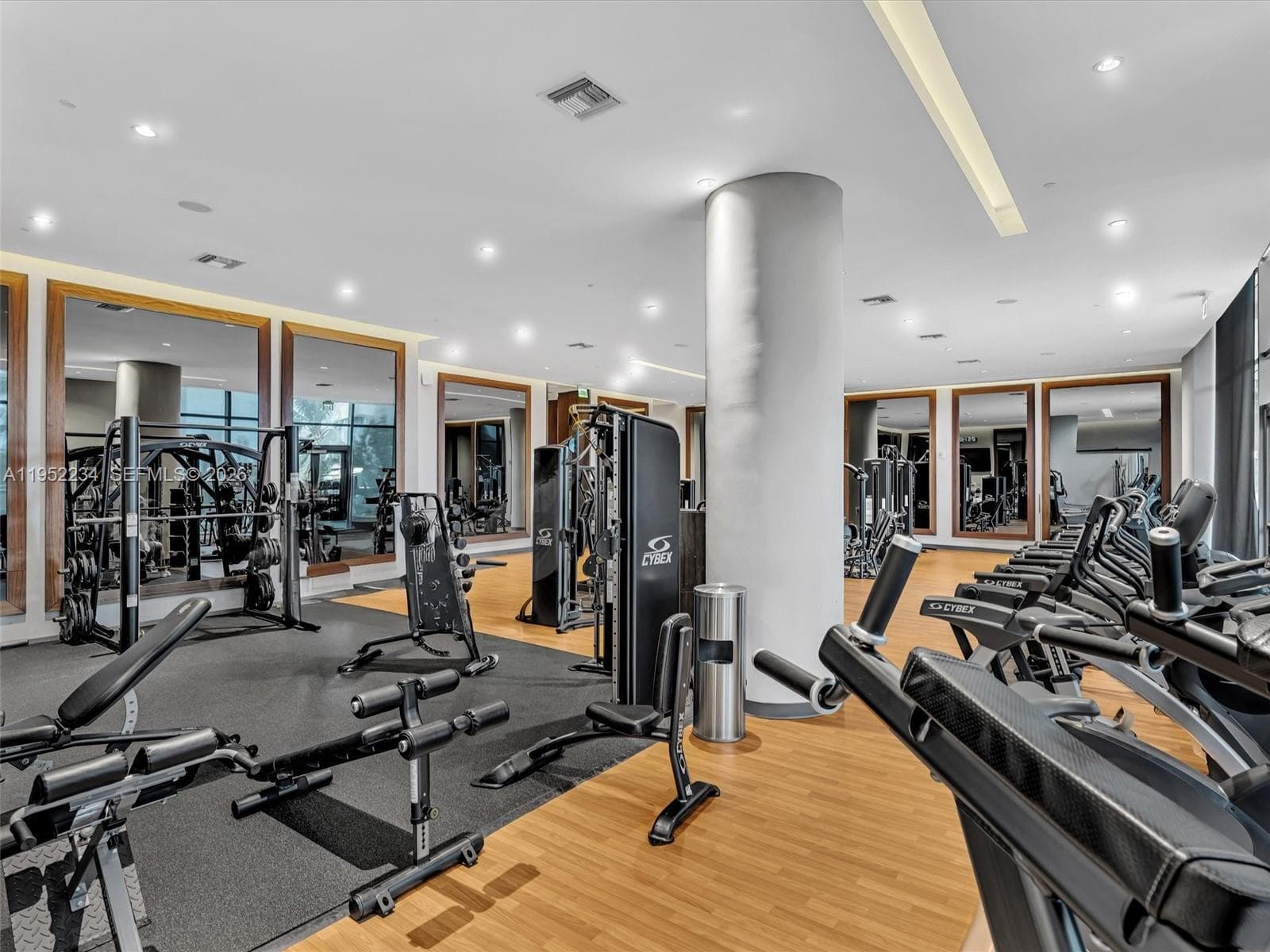 3300 NE 188th St # 718, Aventura FL 33180 — 56