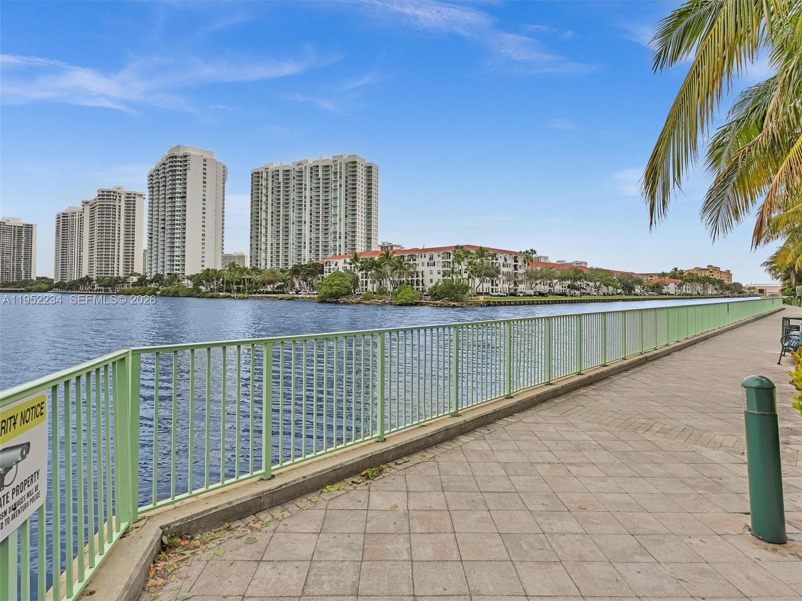 3300 NE 188th St # 718, Aventura FL 33180 — 67