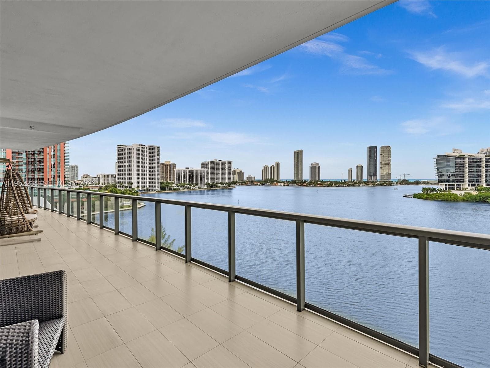 3300 NE 188th St # 718, Aventura FL 33180 — 15