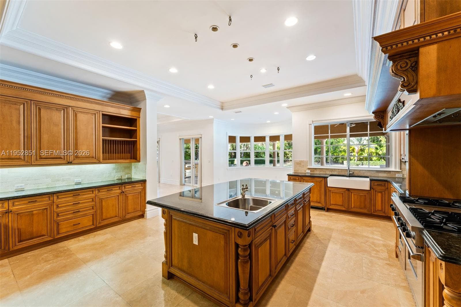6025 SW 108th St, Pinecrest FL 33156 — 9