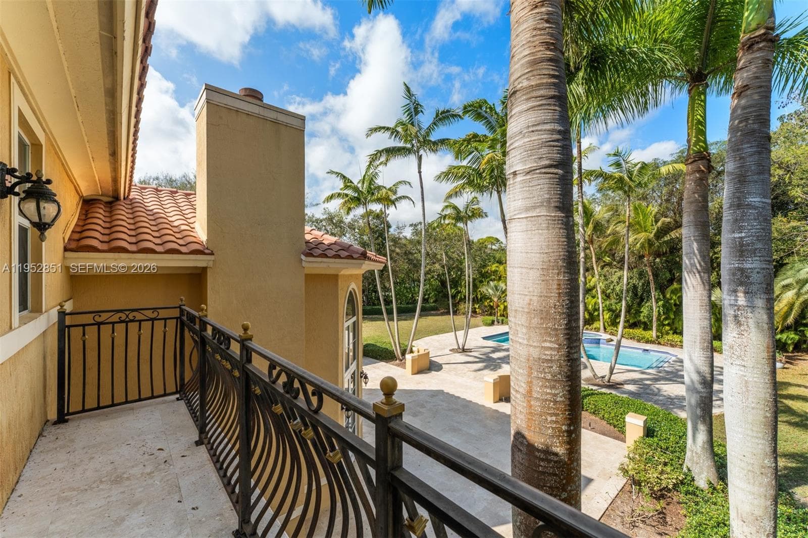 6025 SW 108th St, Pinecrest FL 33156 — 24