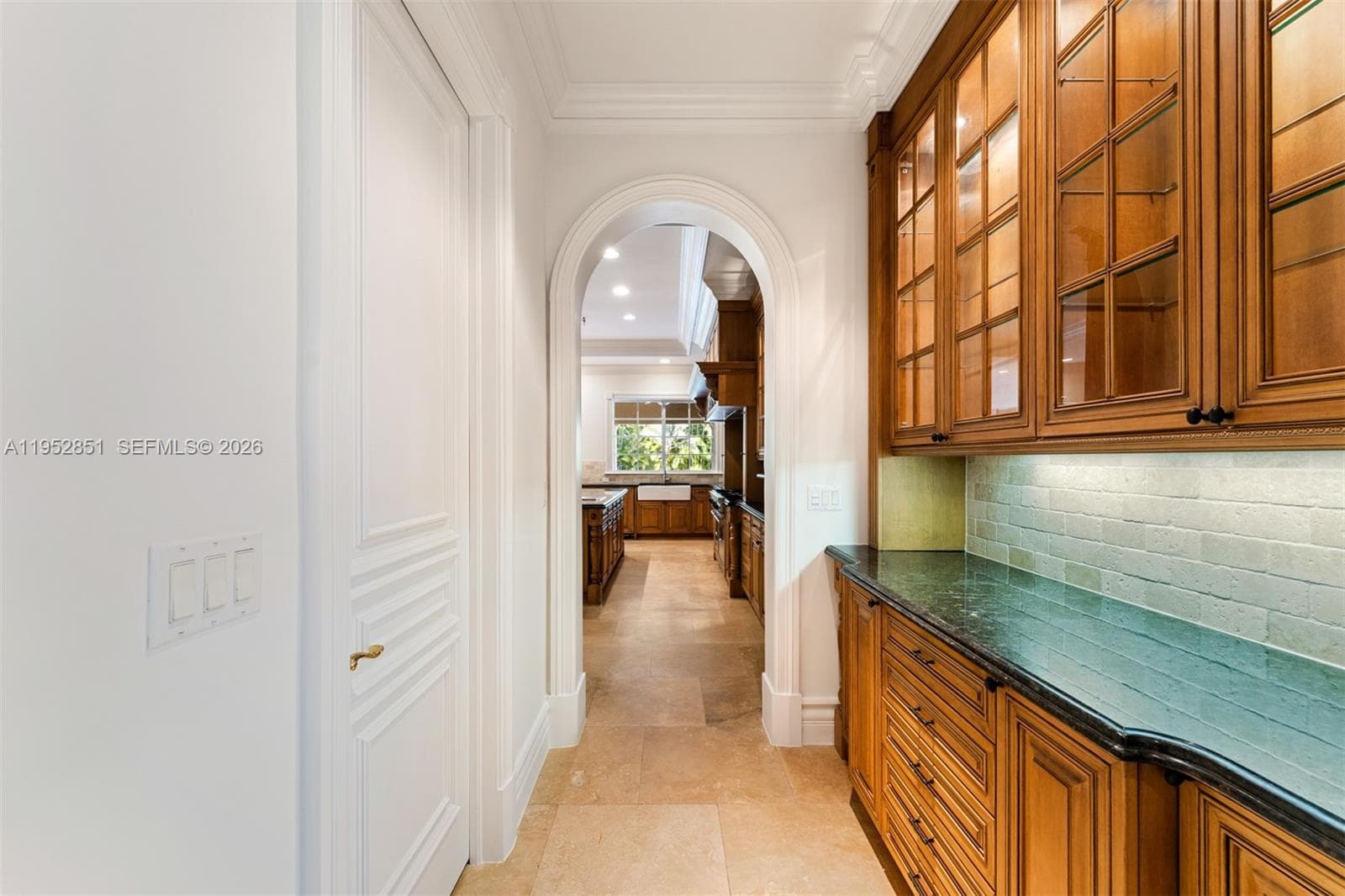 6025 SW 108th St, Pinecrest FL 33156 — 8