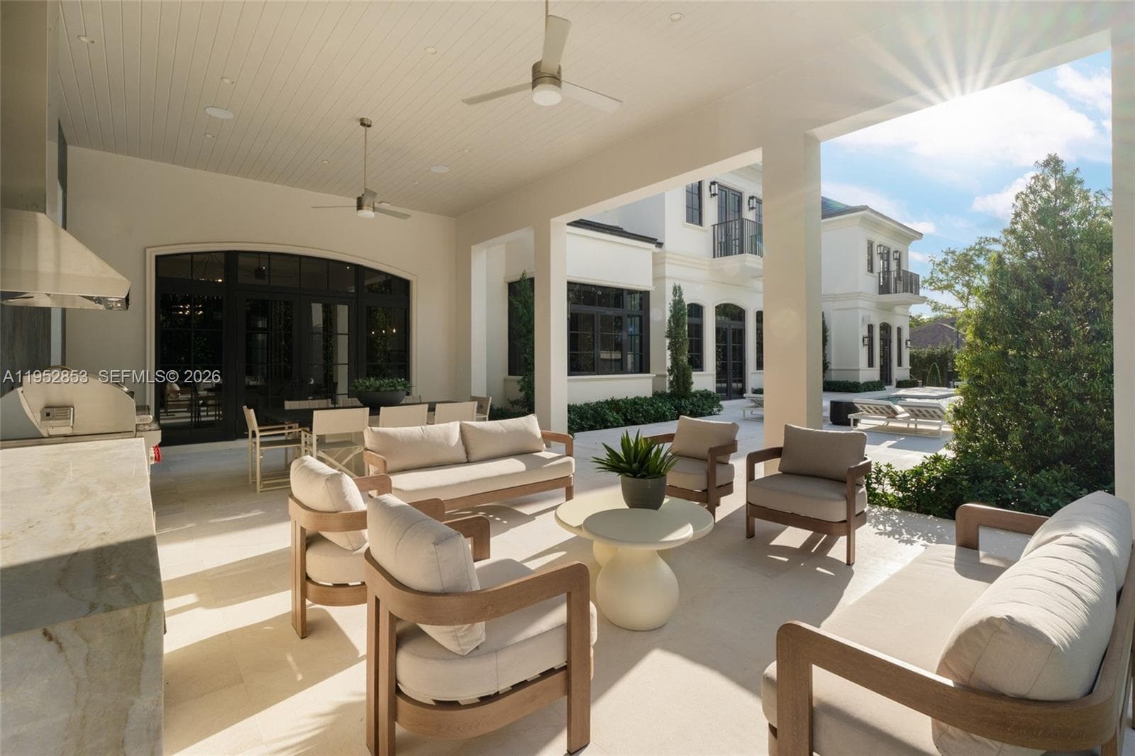 5901 SW 107th St, Pinecrest FL 33156 — 34