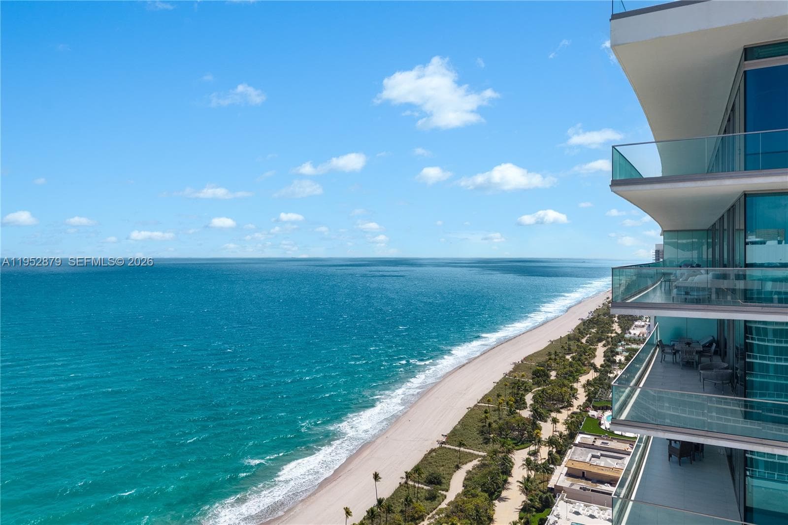 10203 Collins Ave # 2701, Bal Harbour FL 33154 — 34