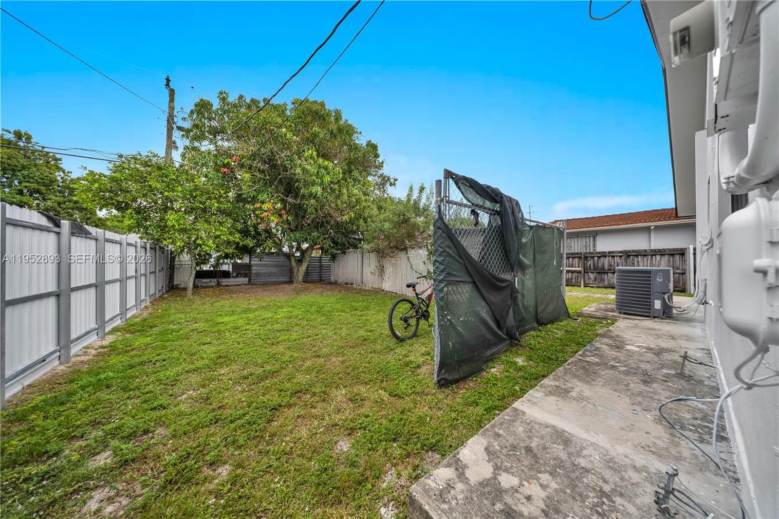 458 E 20th St, Hialeah FL 33013 — 47