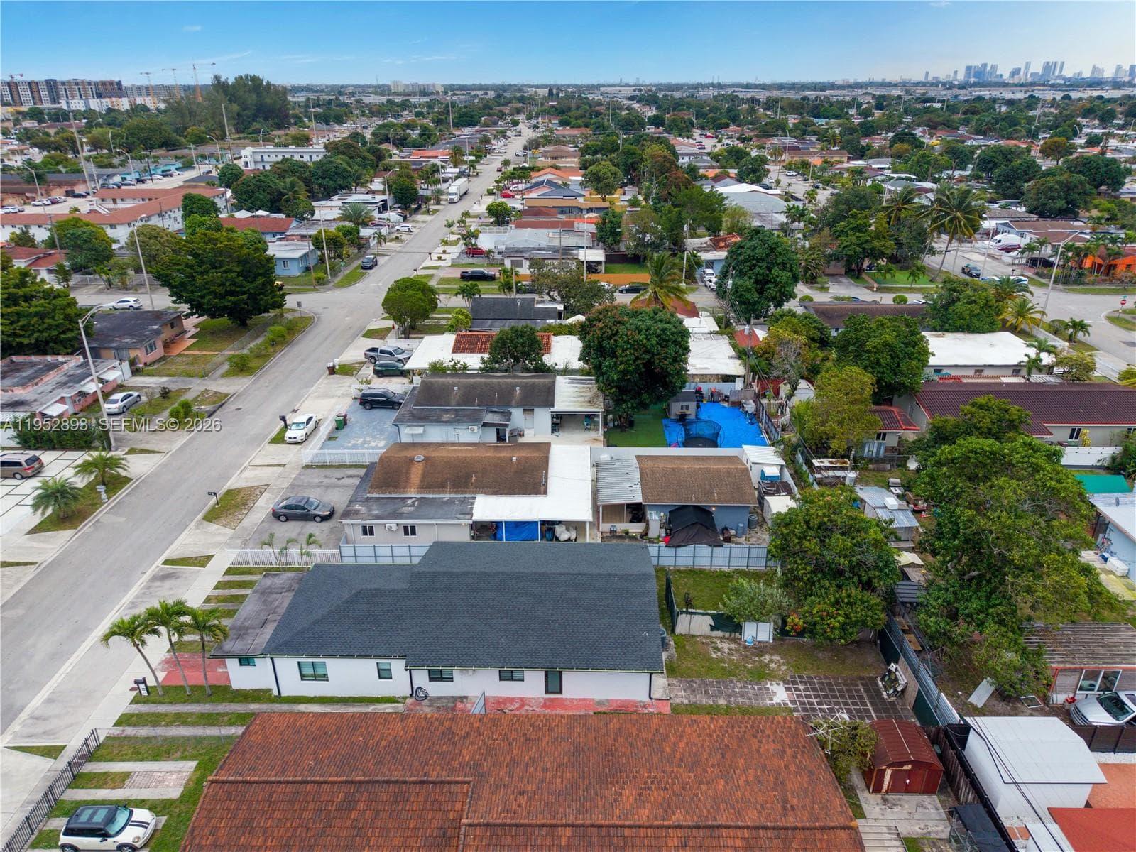 458 E 20th St, Hialeah FL 33013 — 32