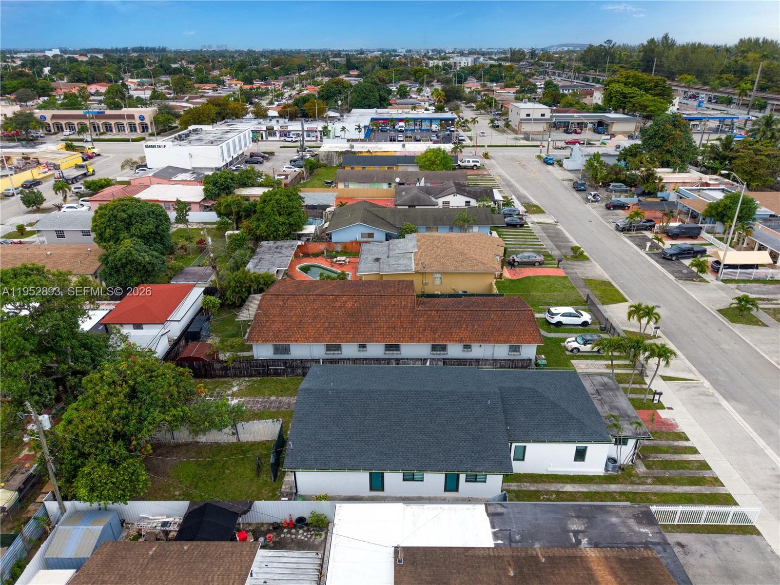 458 E 20th St, Hialeah FL 33013 — 20