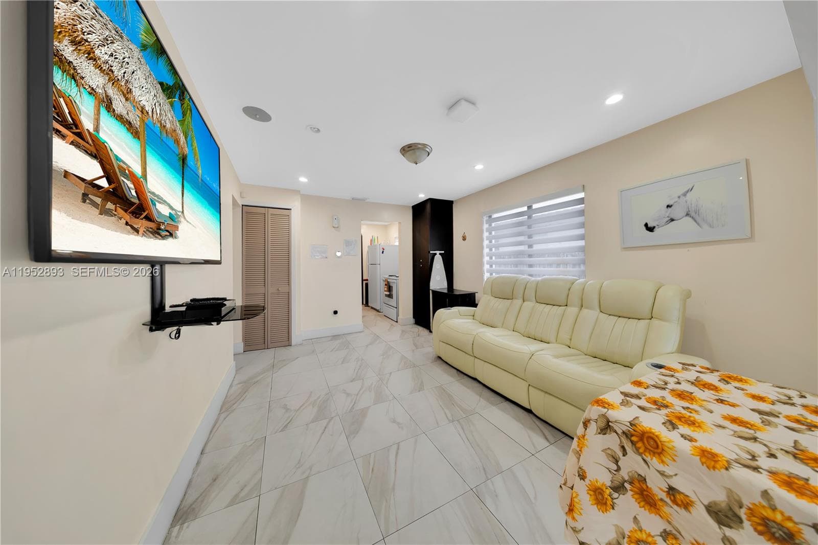 458 E 20th St, Hialeah FL 33013 — 9