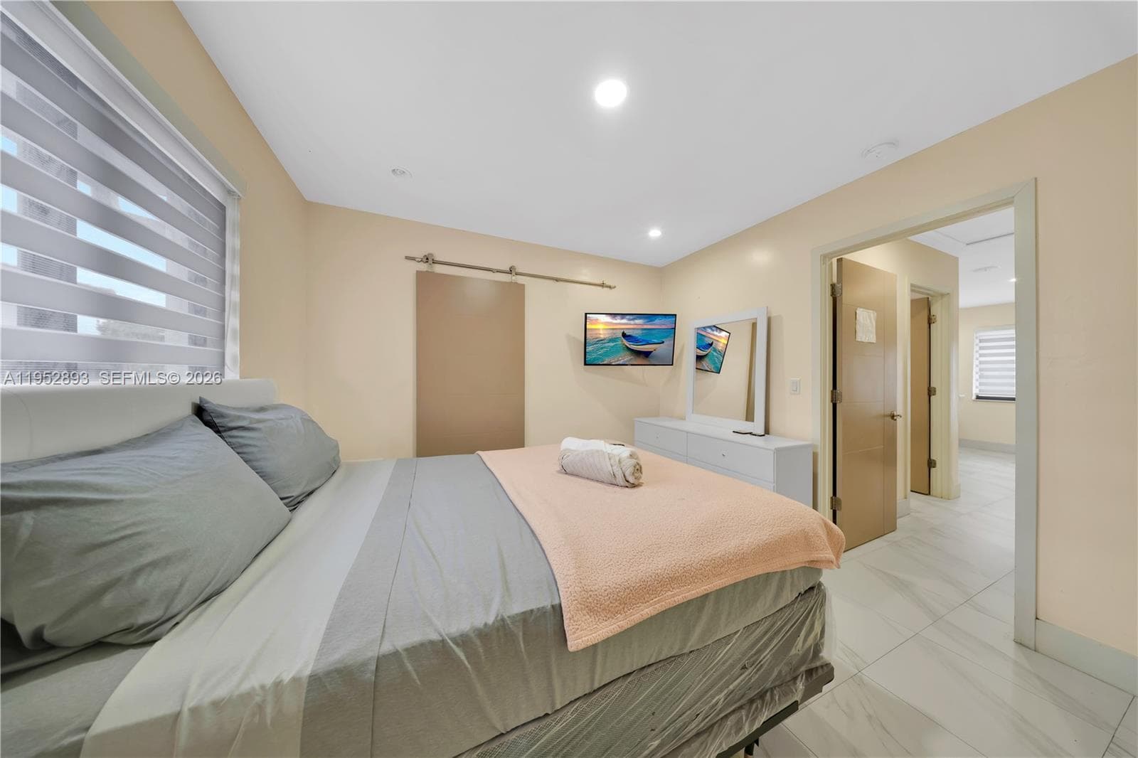 458 E 20th St, Hialeah FL 33013 — 30