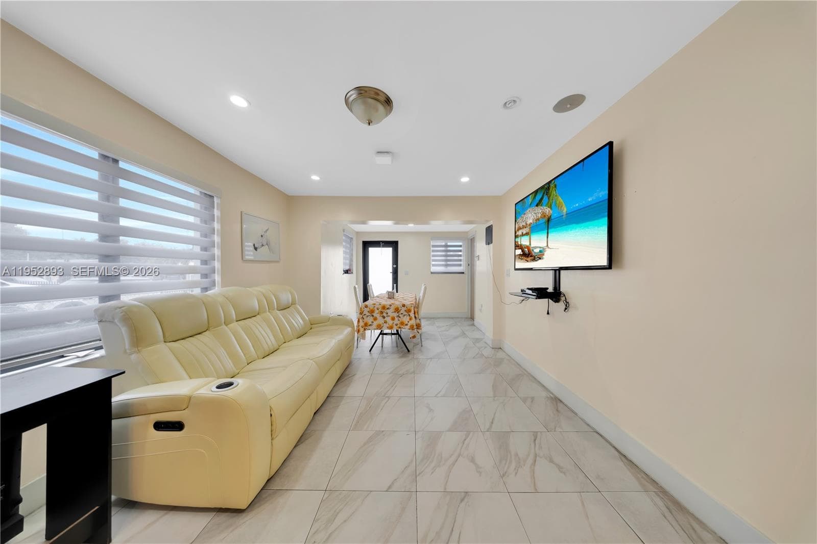 458 E 20th St, Hialeah FL 33013 — 11