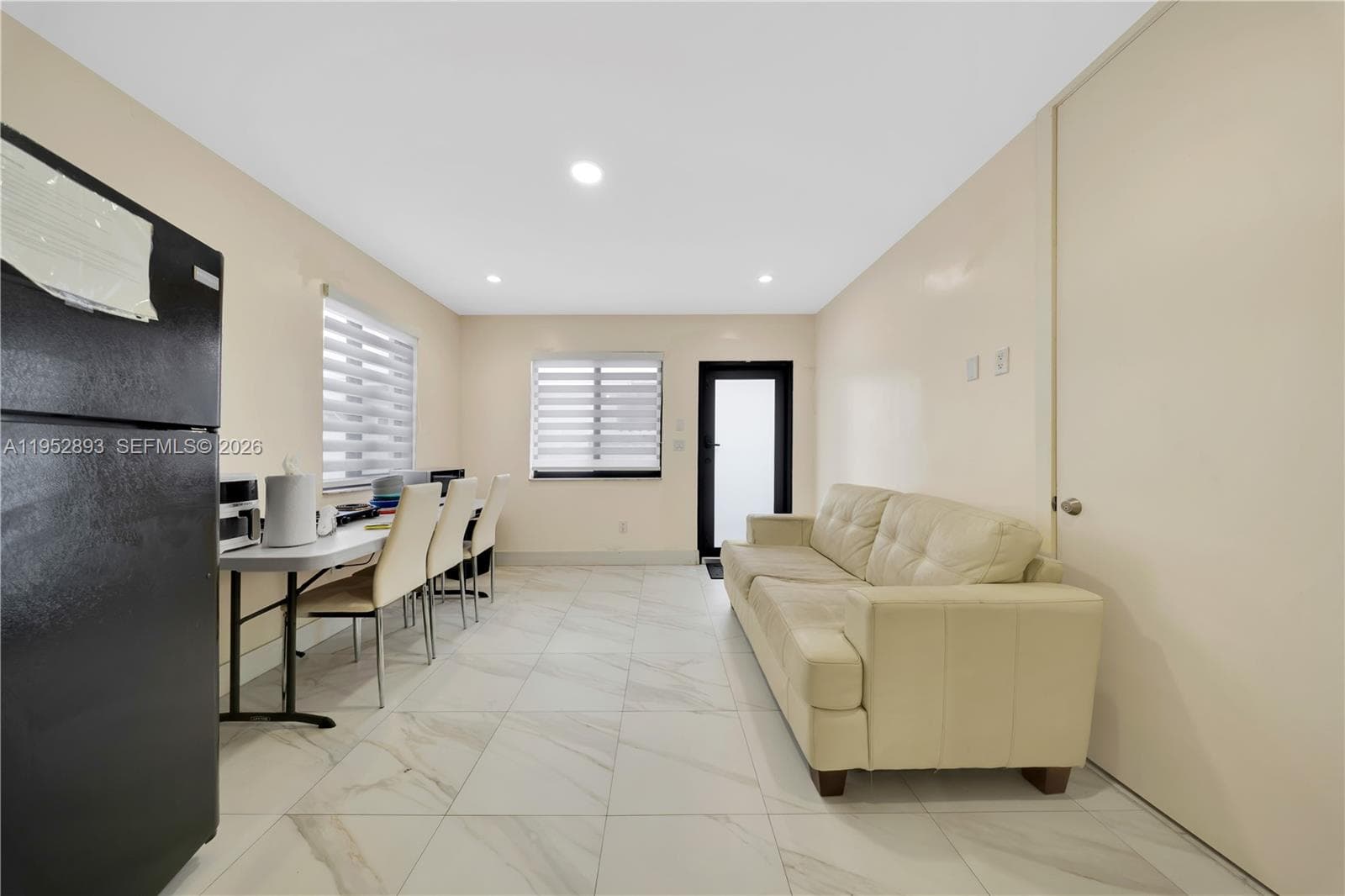 458 E 20th St, Hialeah FL 33013 — 25