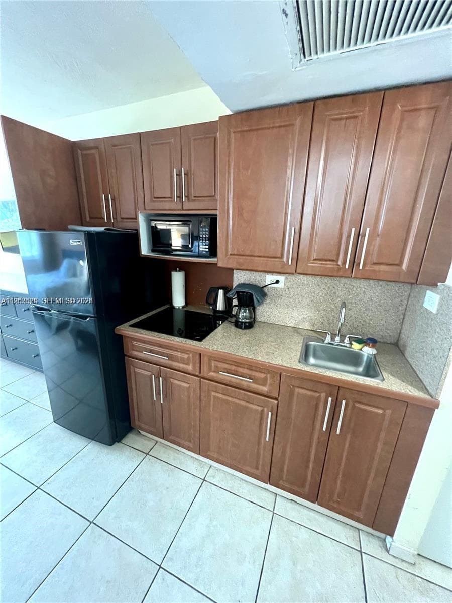 19201 Collins Ave # 242, Sunny Isles Beach FL 33160 — 14