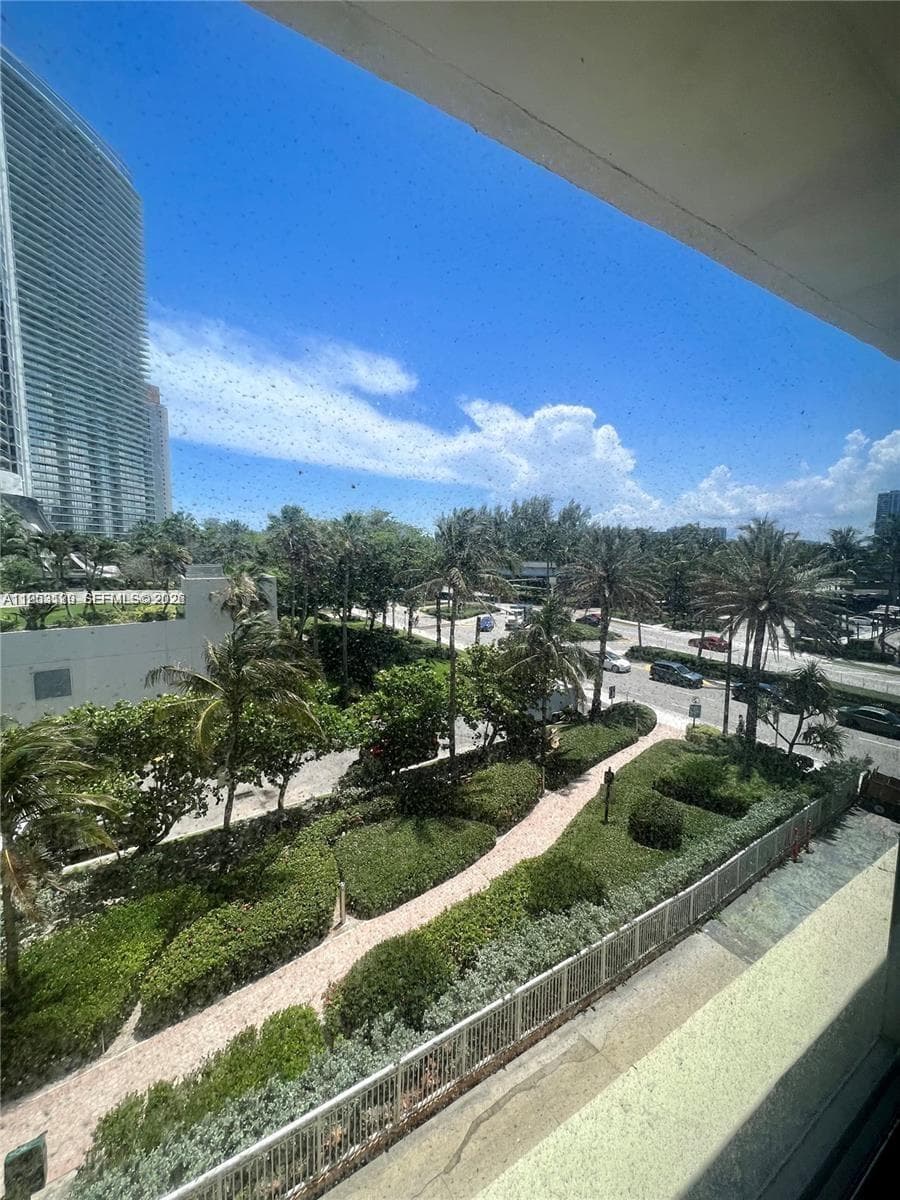 19201 Collins Ave # 242, Sunny Isles Beach FL 33160 — 11