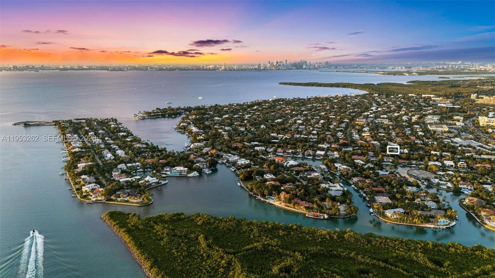 164 W Mashta Dr, Key Biscayne FL 33149 — 2