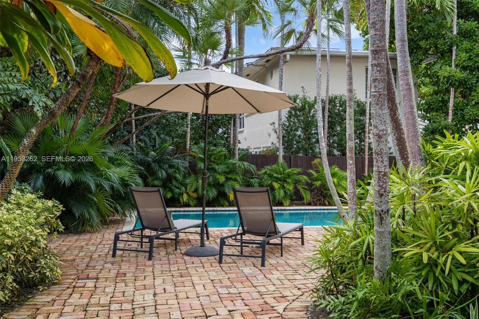 164 W Mashta Dr, Key Biscayne FL 33149 — 28