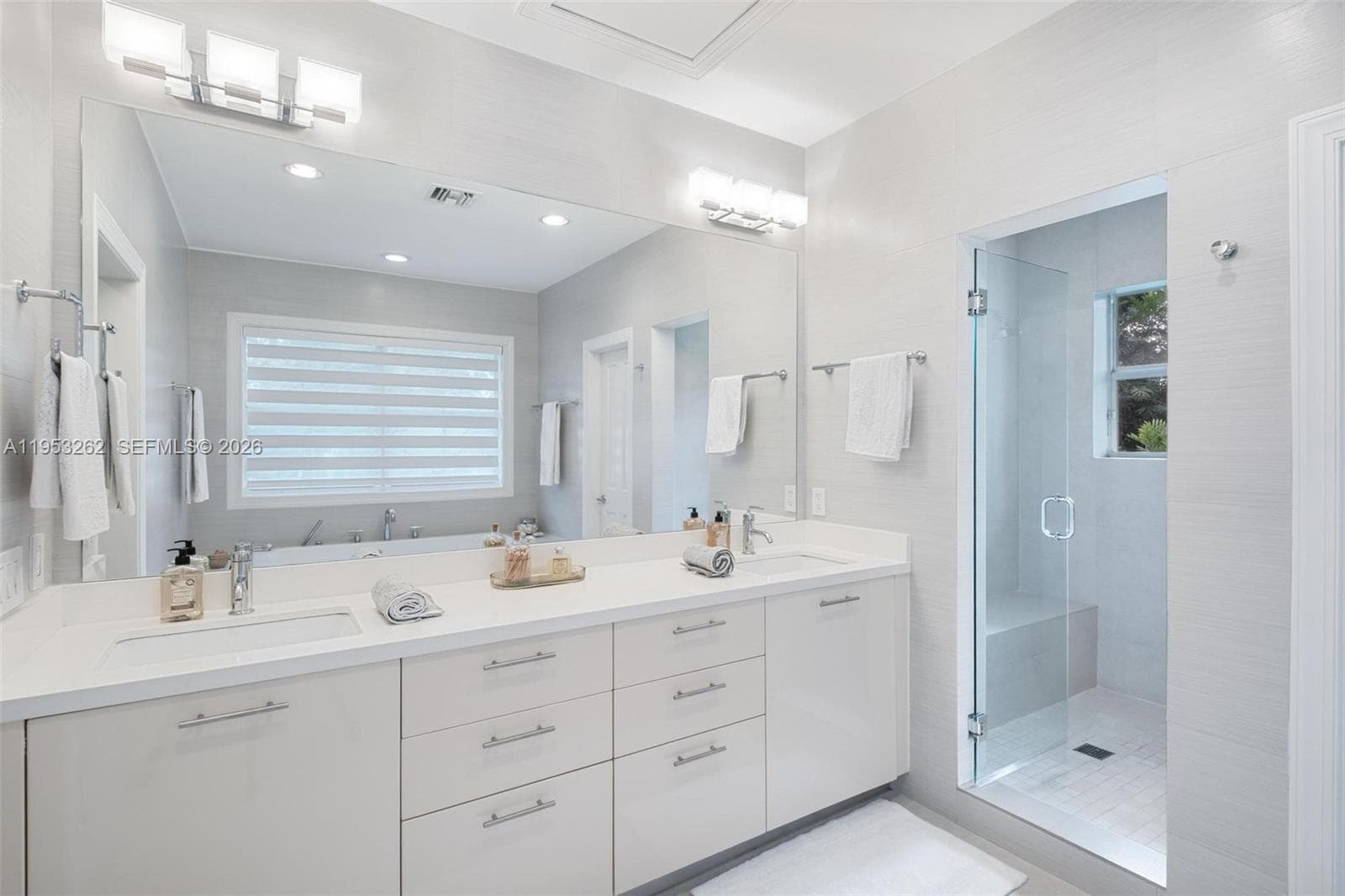 164 W Mashta Dr, Key Biscayne FL 33149 — 20