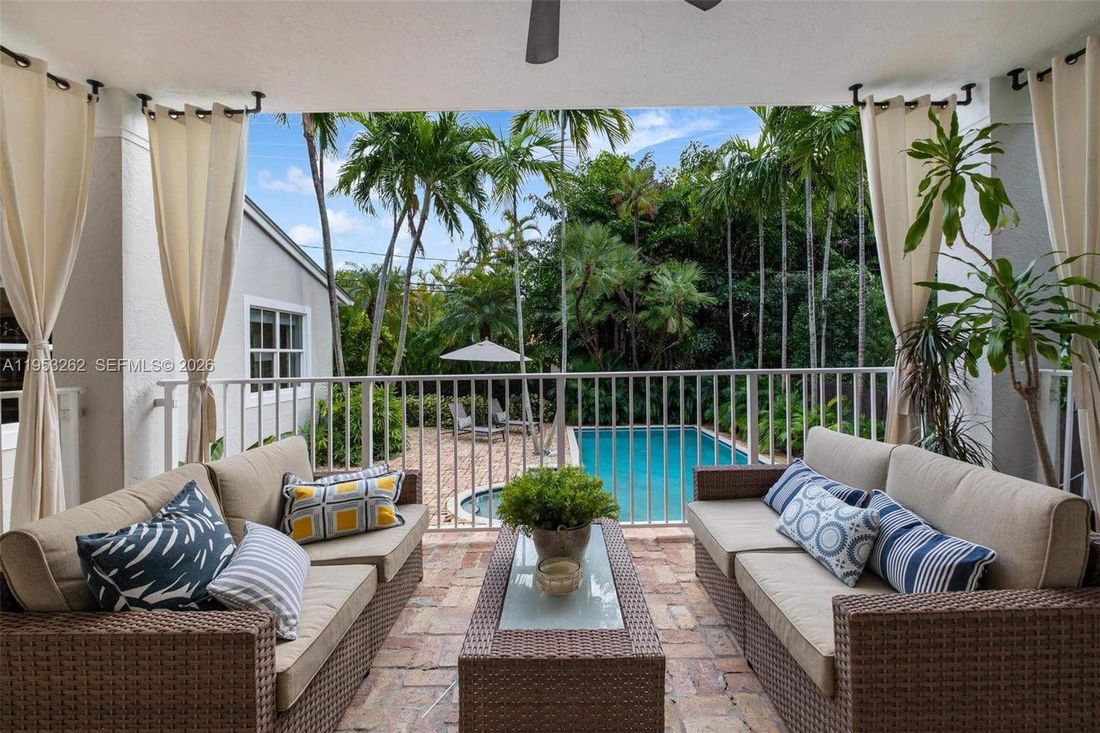 164 W Mashta Dr, Key Biscayne FL 33149 — 4
