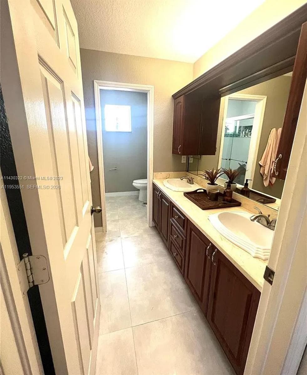 9455 NW 114th Ln # 8, Hialeah Gardens FL 33018 — 5