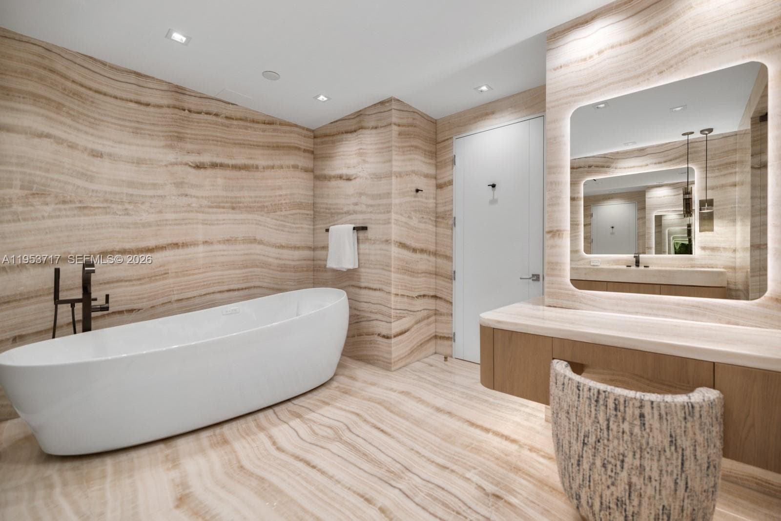 18501 Collins Ave # 3704, Sunny Isles Beach FL 33160 — 7