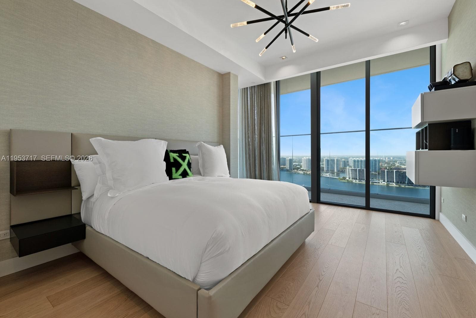 18501 Collins Ave # 3704, Sunny Isles Beach FL 33160 — 39