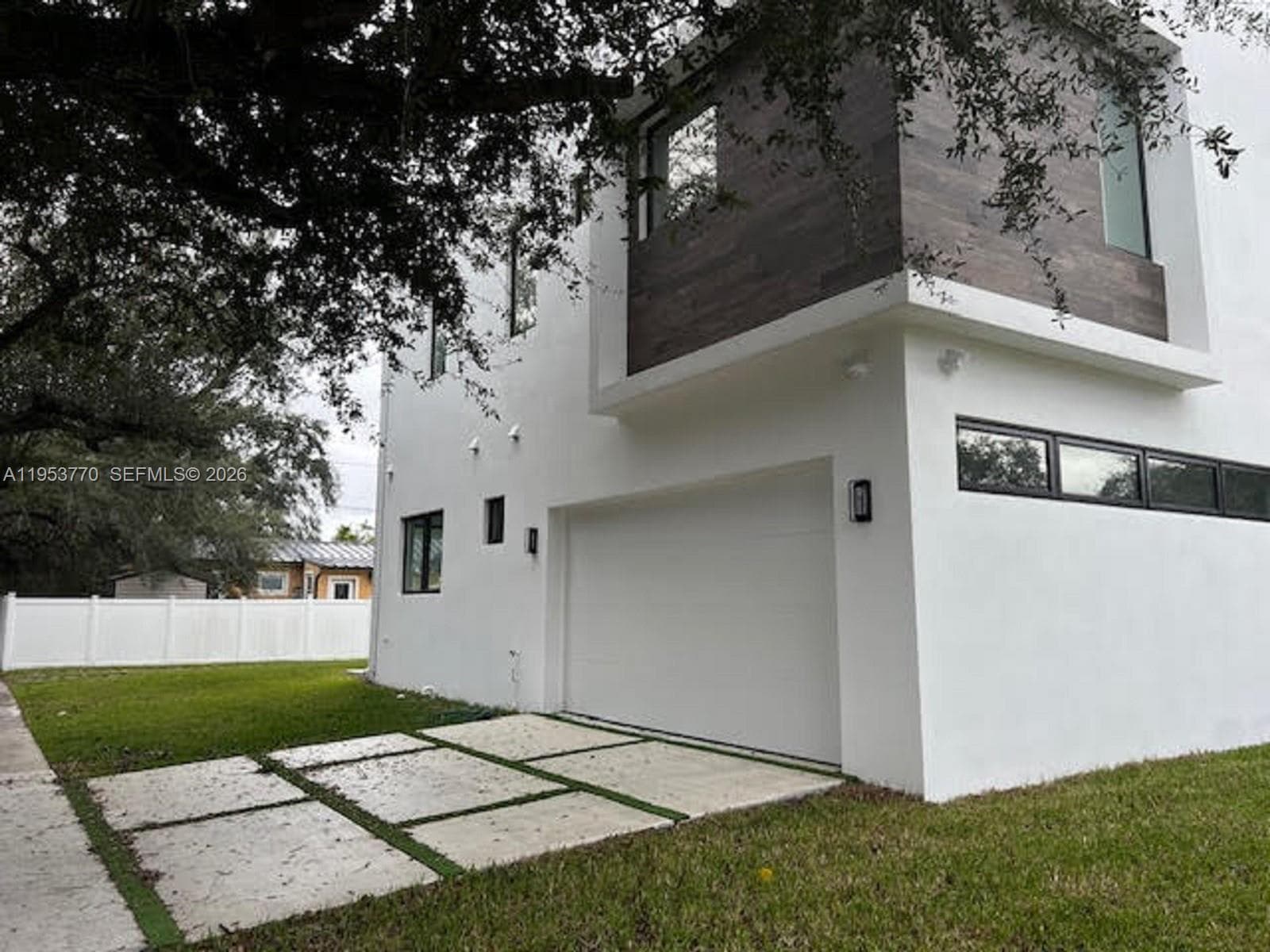 2 Hough Dr, Miami Springs FL 33166 — 3