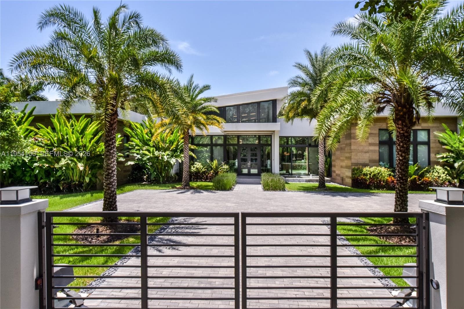 11050 SW 69th Ave, Pinecrest FL 33156 — 2