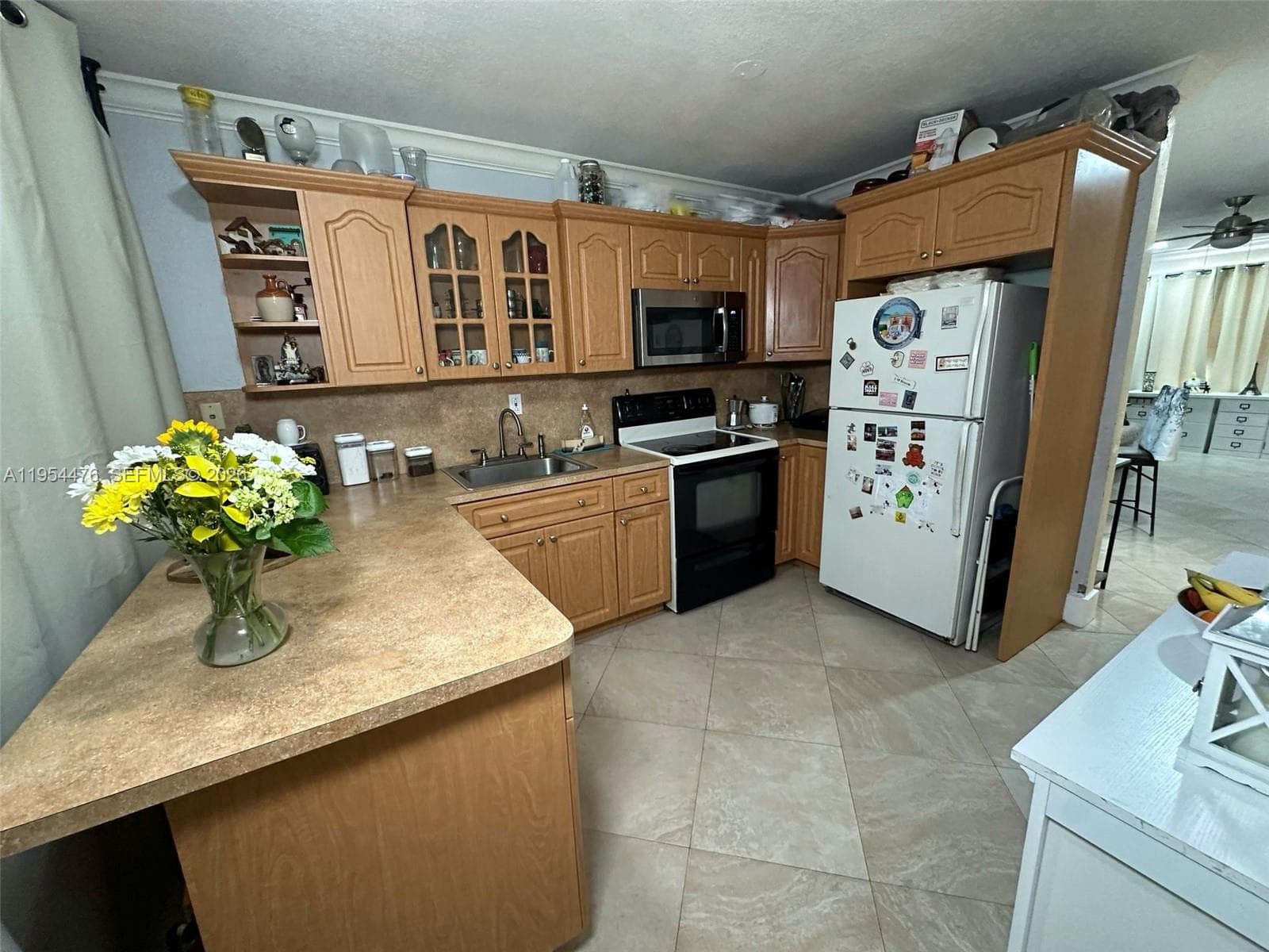 11537 SW 6th St, Sweetwater FL 33174 — 3