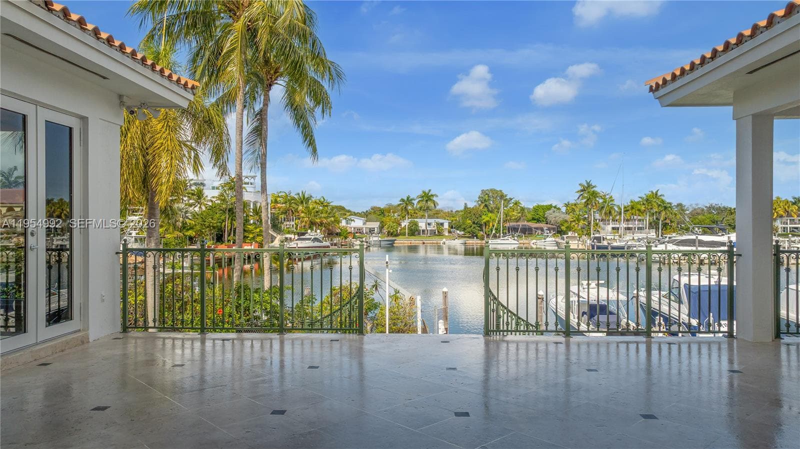 6275 Dolphin Dr, Coral Gables FL 33158 — 17