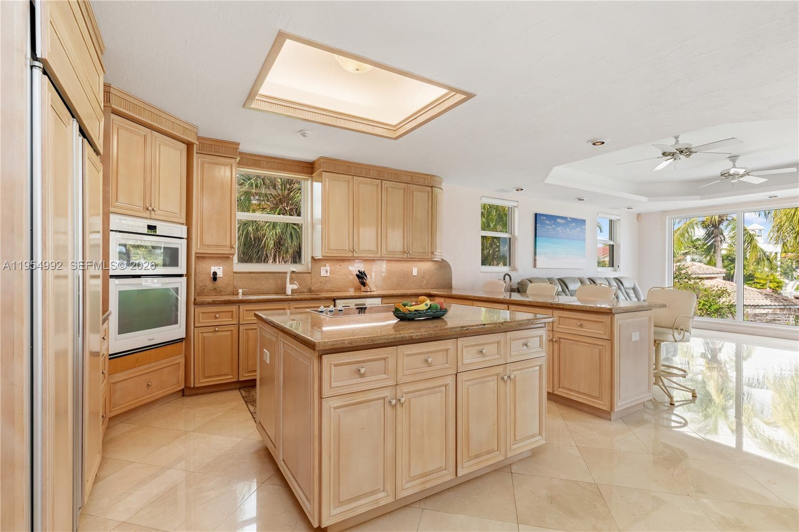 6275 Dolphin Dr, Coral Gables FL 33158 — 34