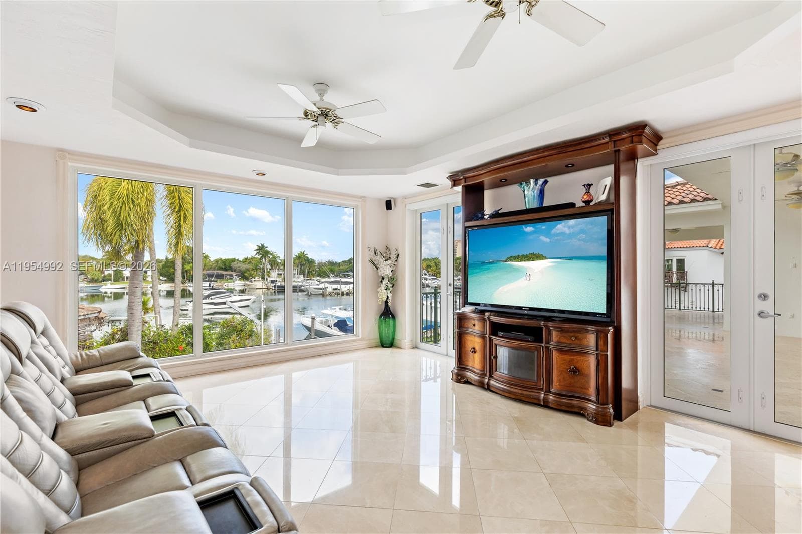 6275 Dolphin Dr, Coral Gables FL 33158 — 41