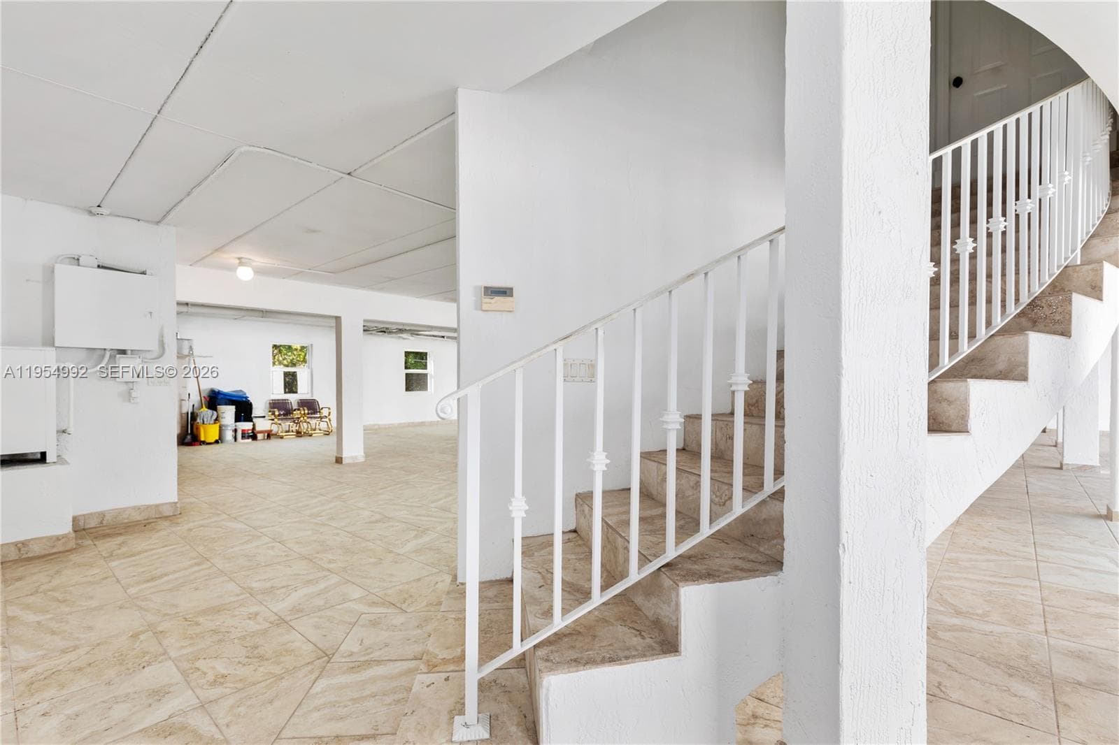 6275 Dolphin Dr, Coral Gables FL 33158 — 58