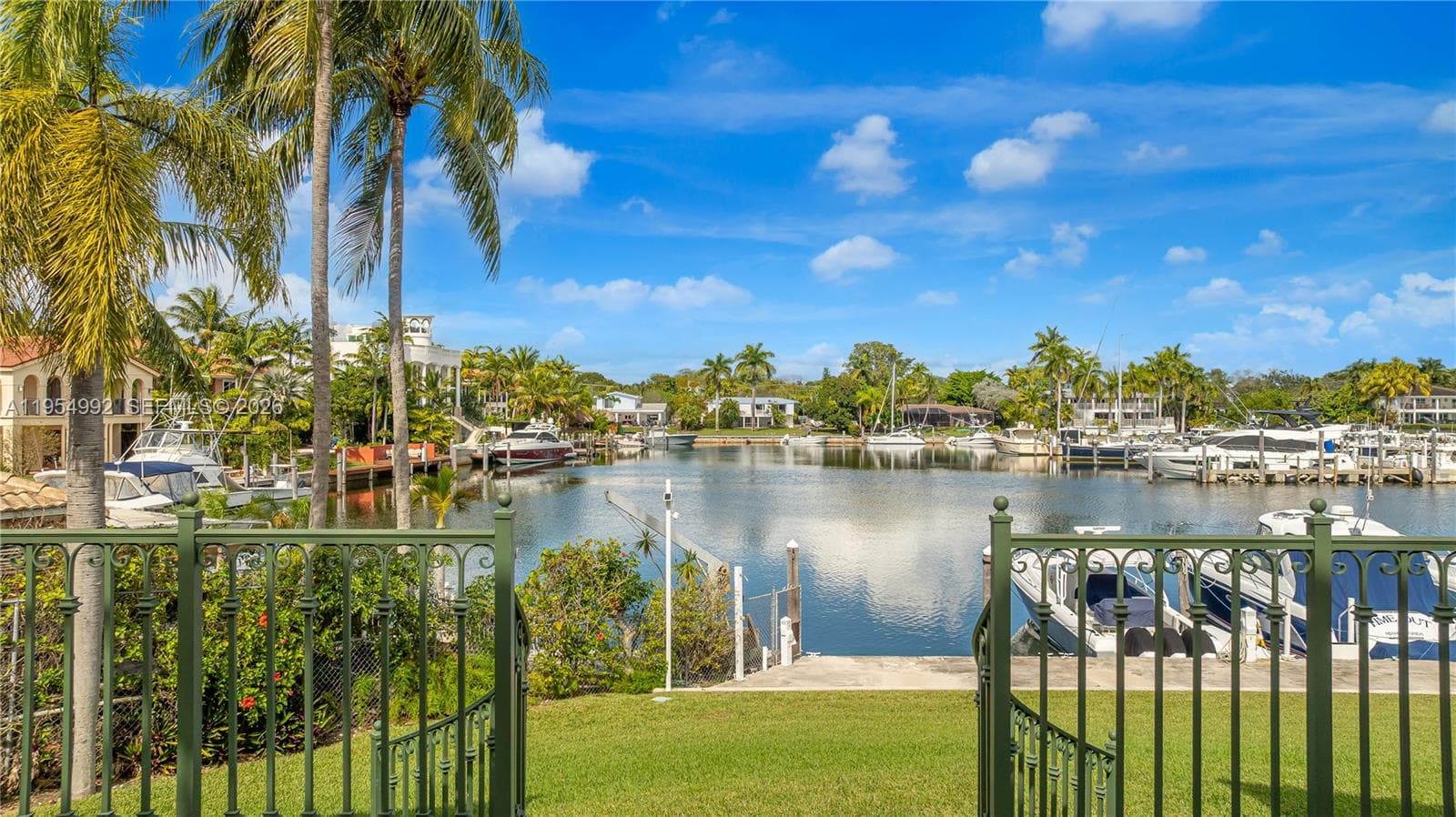 6275 Dolphin Dr, Coral Gables FL 33158 — 19