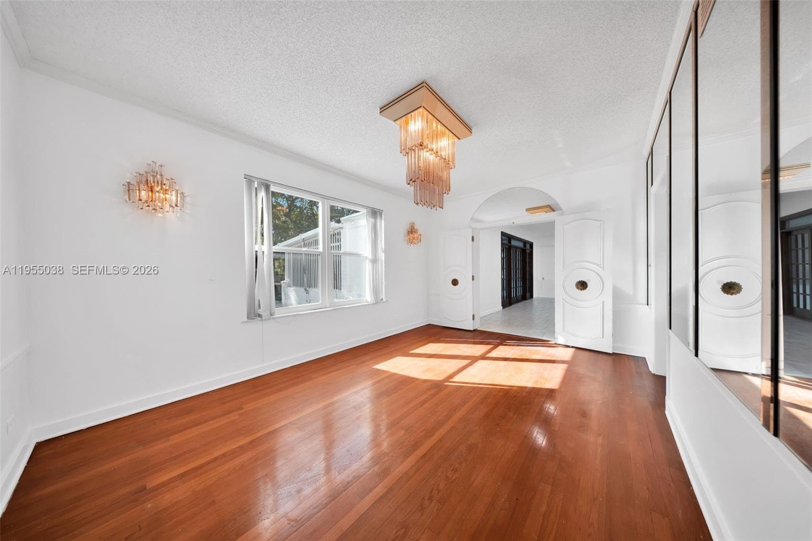 520 Morningside Dr, Miami Springs FL 33166 — 23