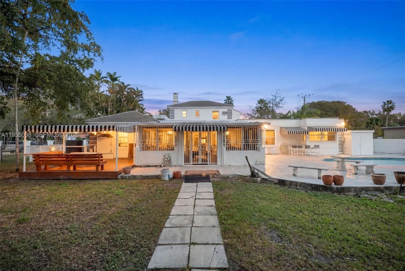 520 Morningside Dr, Miami Springs FL 33166 — 57