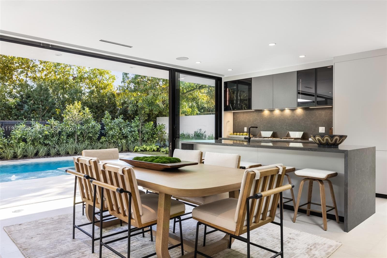30 Samana Dr, Coconut Grove FL 33133 — 6