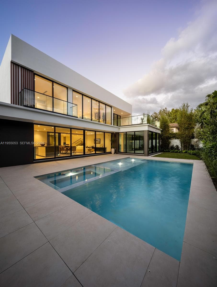 30 Samana Dr, Coconut Grove FL 33133 — 10