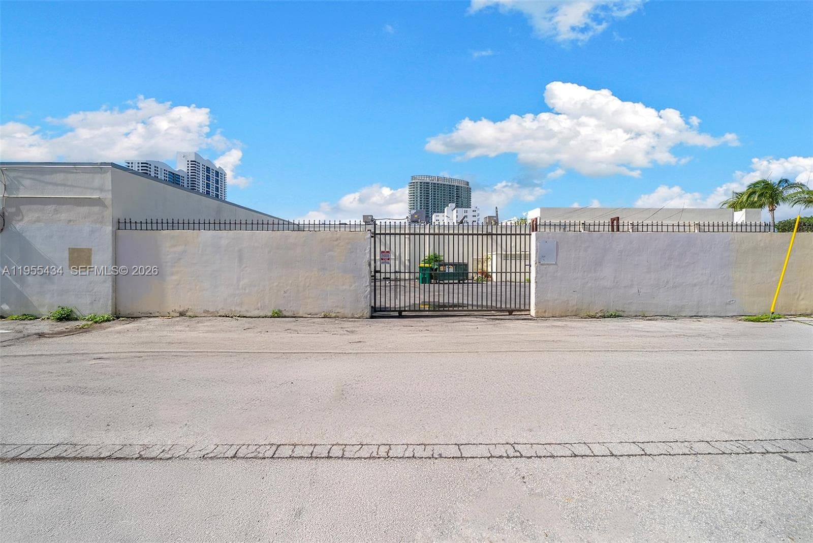 1441 Alton Rd, Miami Beach FL 33139 — 23