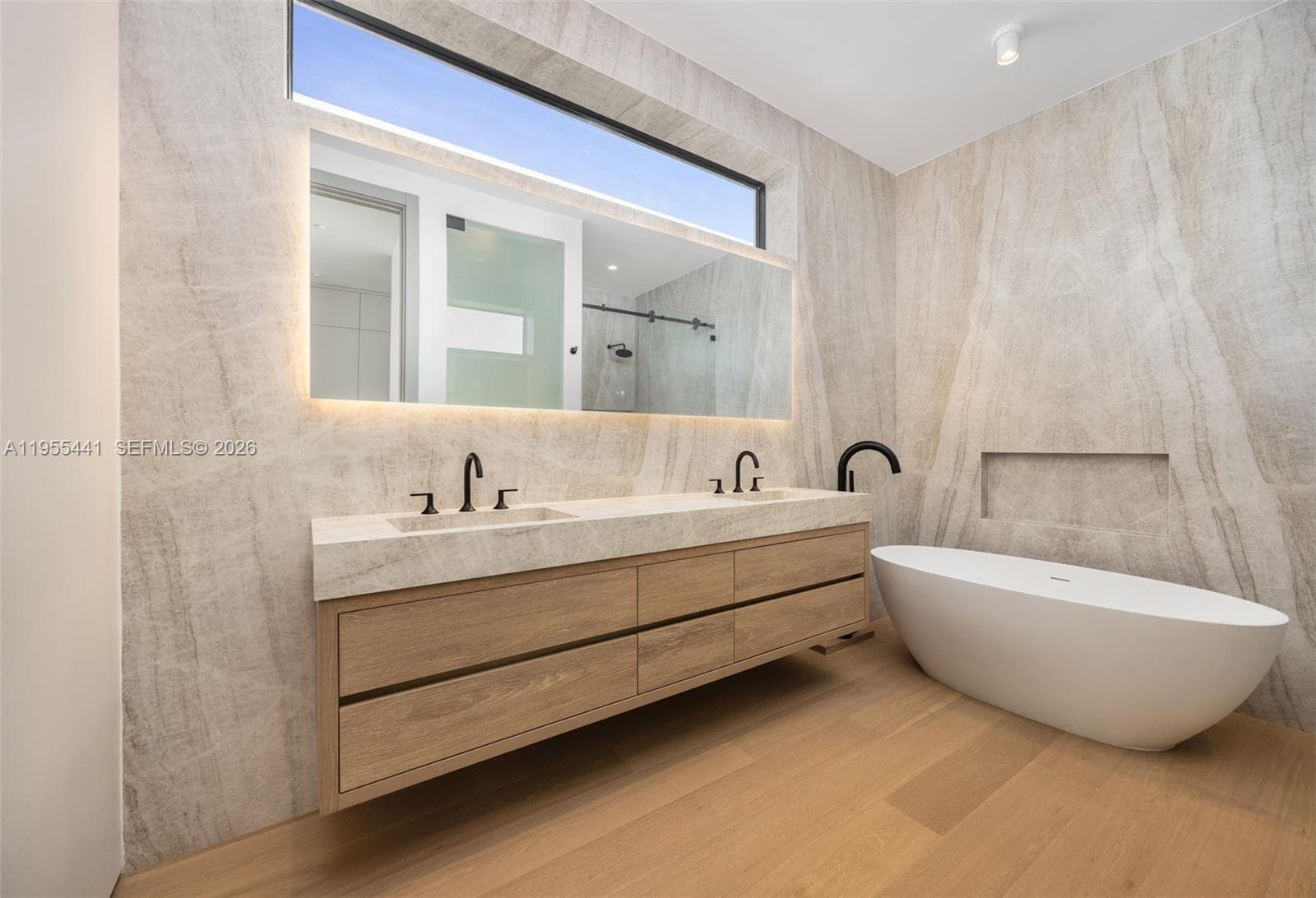 3144 Elizabeth St, Coconut Grove FL 33133 — 32