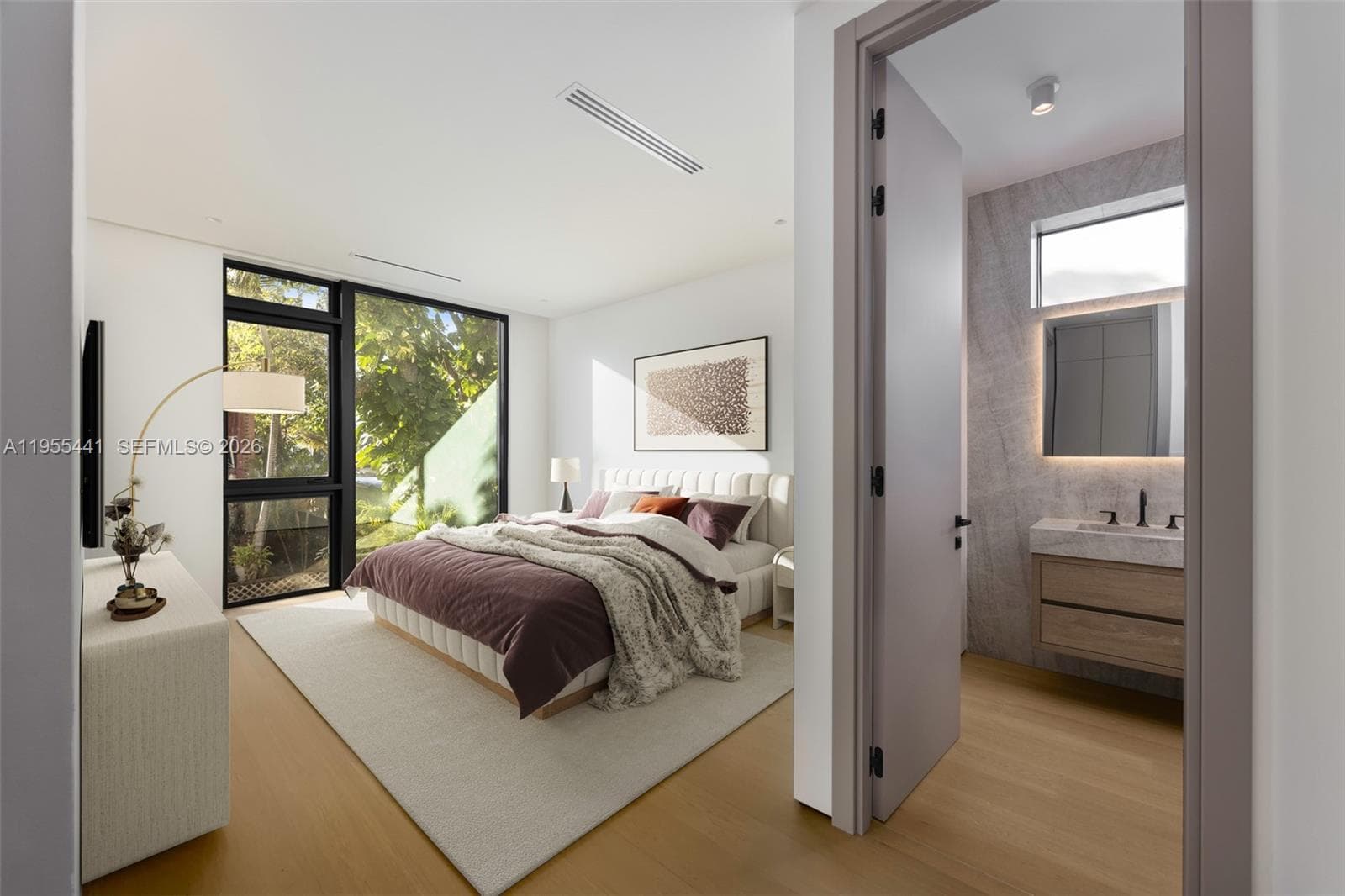 3144 Elizabeth St, Coconut Grove FL 33133 — 18