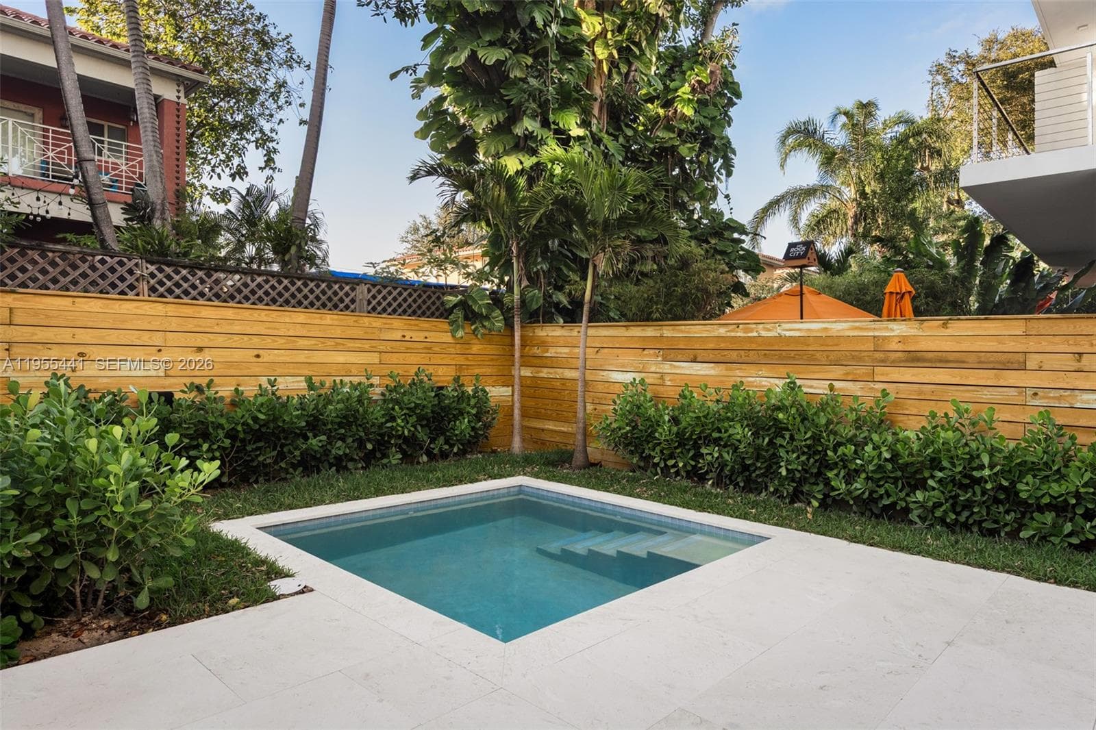 3144 Elizabeth St, Coconut Grove FL 33133 — 37