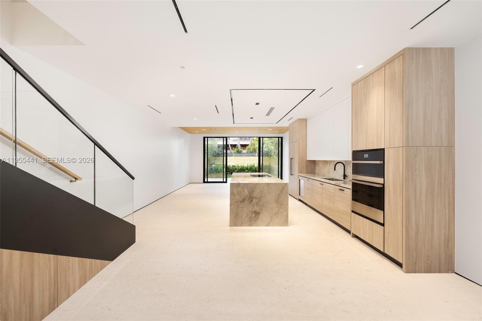 3144 Elizabeth St, Coconut Grove FL 33133 — 11