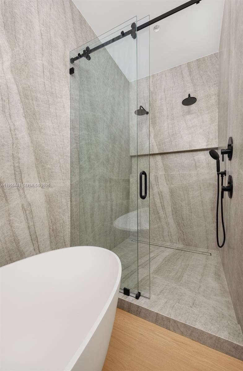 3144 Elizabeth St, Coconut Grove FL 33133 — 35