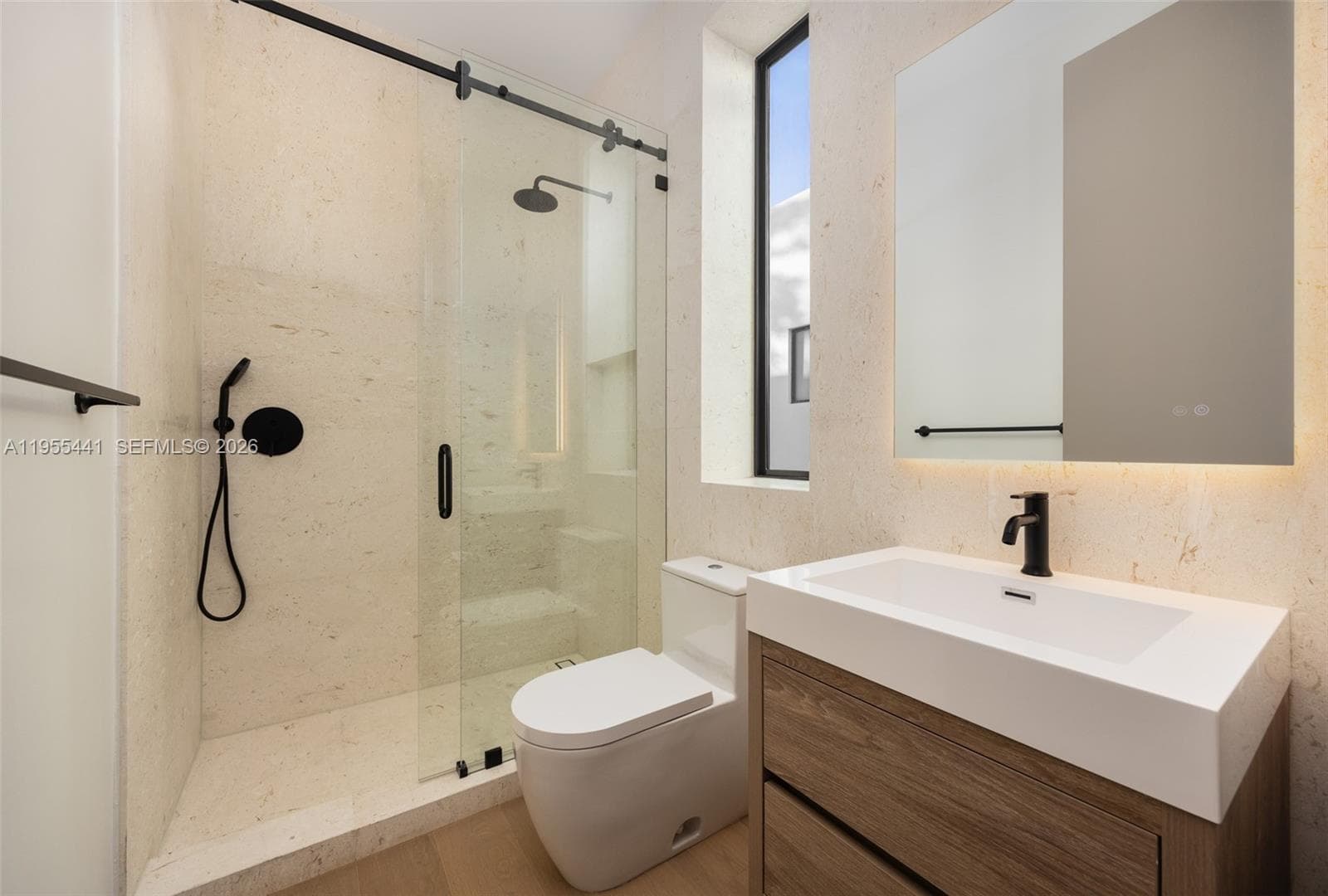 3144 Elizabeth St, Coconut Grove FL 33133 — 31