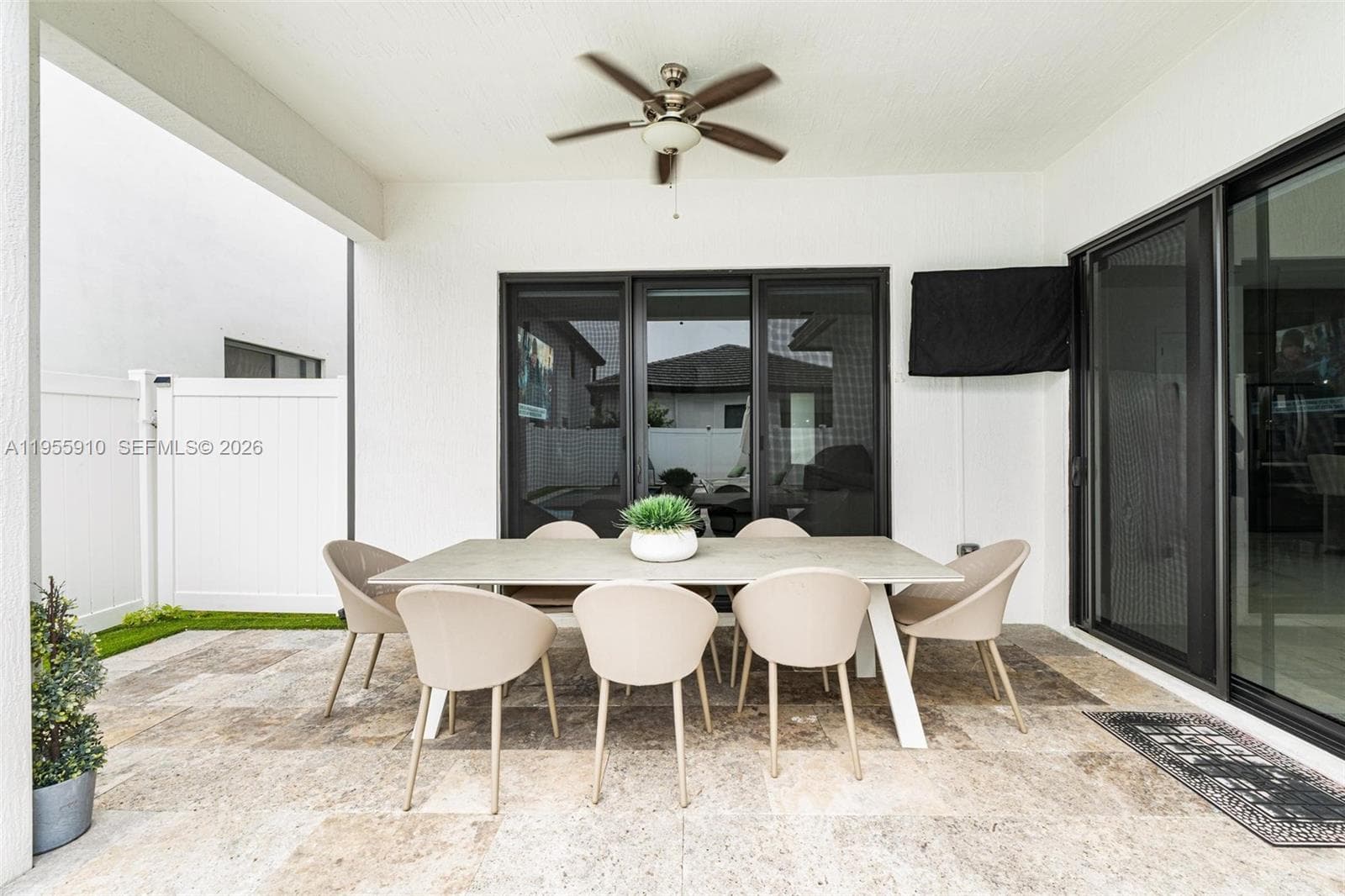8086 NW 47th Ter, Doral FL 33166 — 46