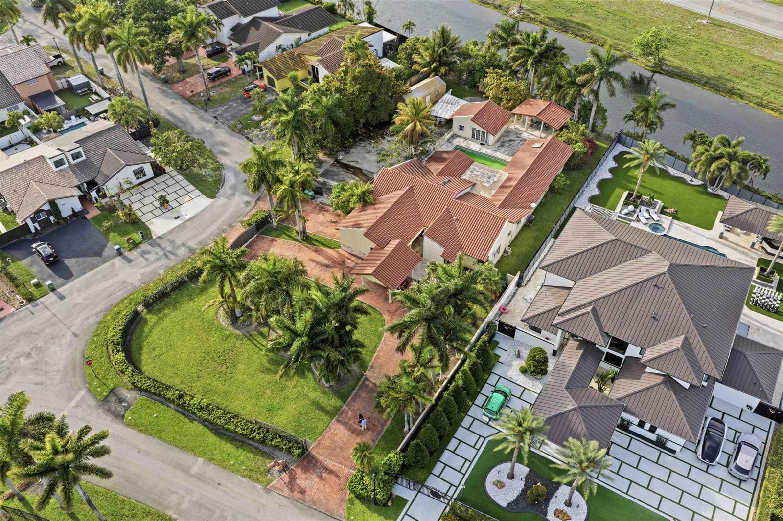 7445 N Augusta Drive, Hialeah FL 33015 — 43