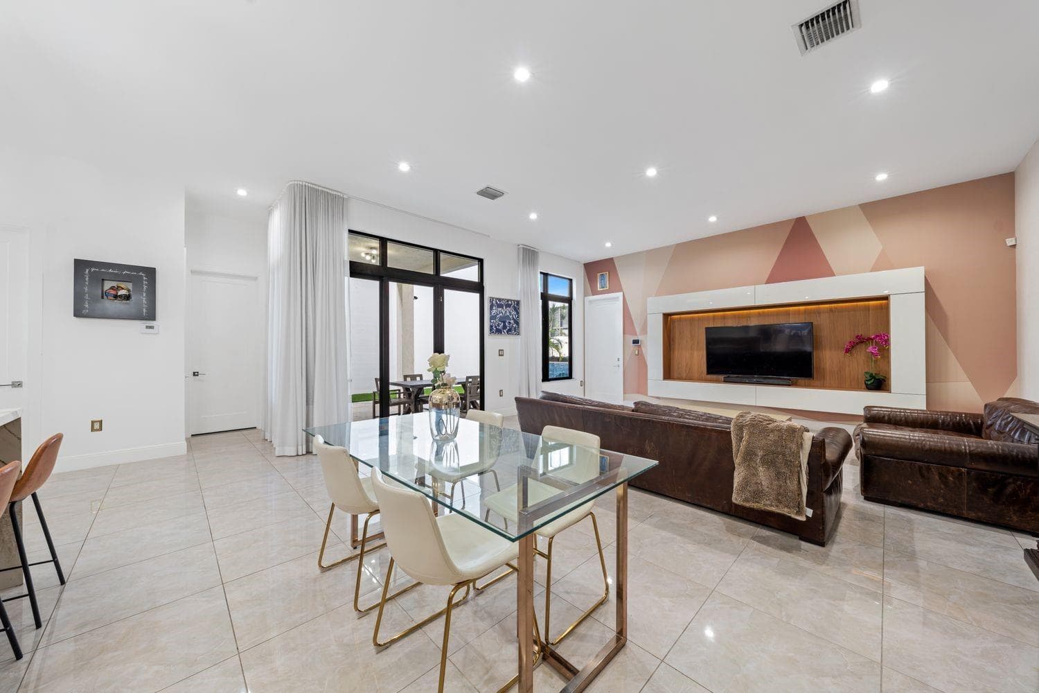 8225 Central Park Boulevard, Doral FL 33166 — 15