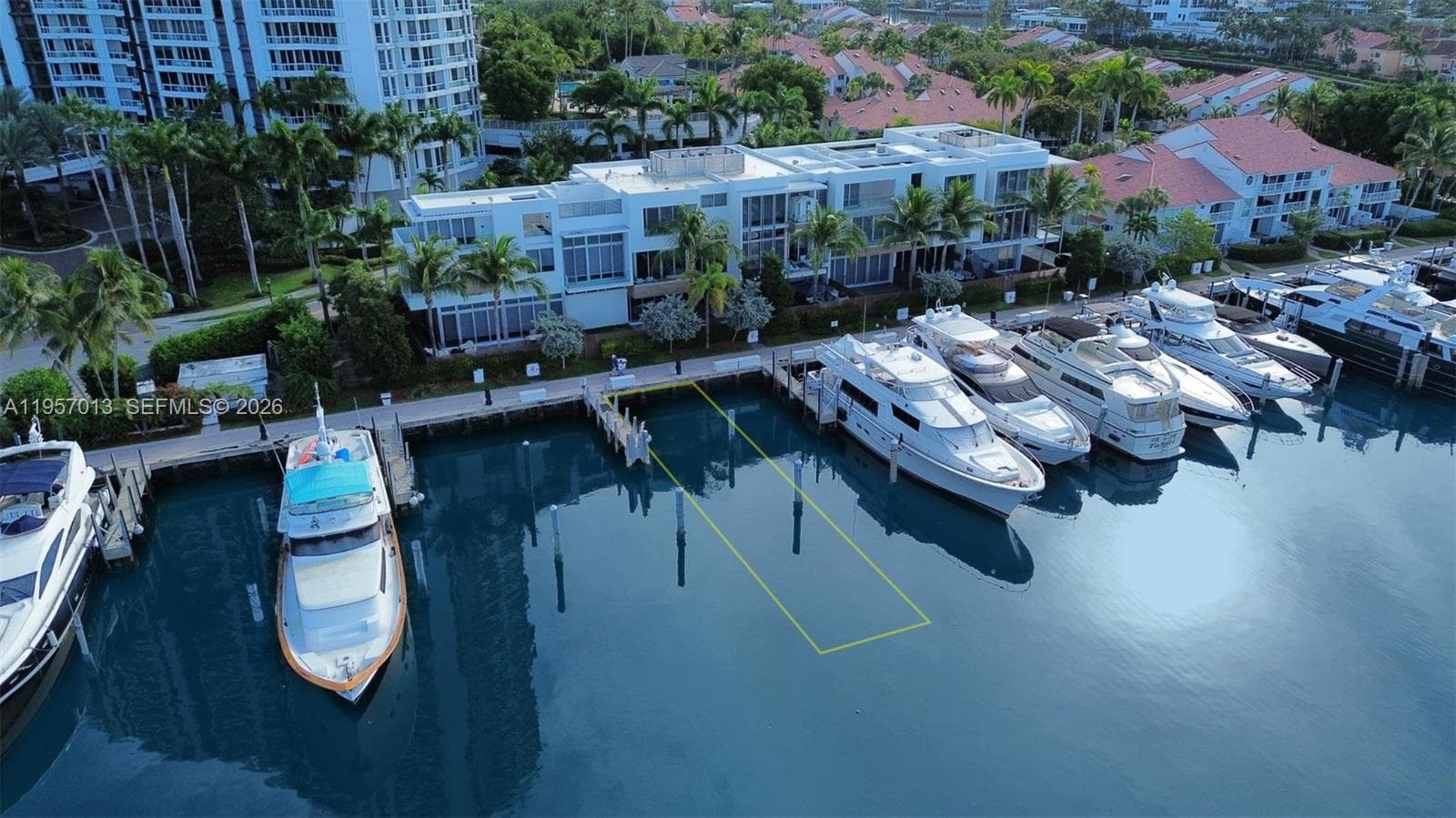 3750 Yacht Club Dr, Aventura FL 33180 — 68