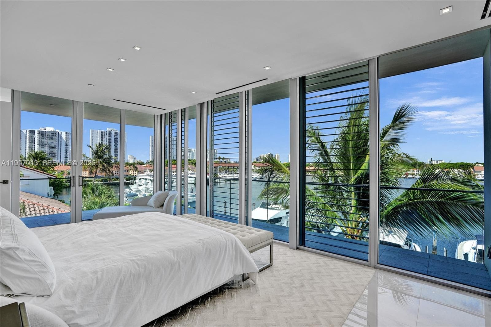 3750 Yacht Club Dr, Aventura FL 33180 — 29