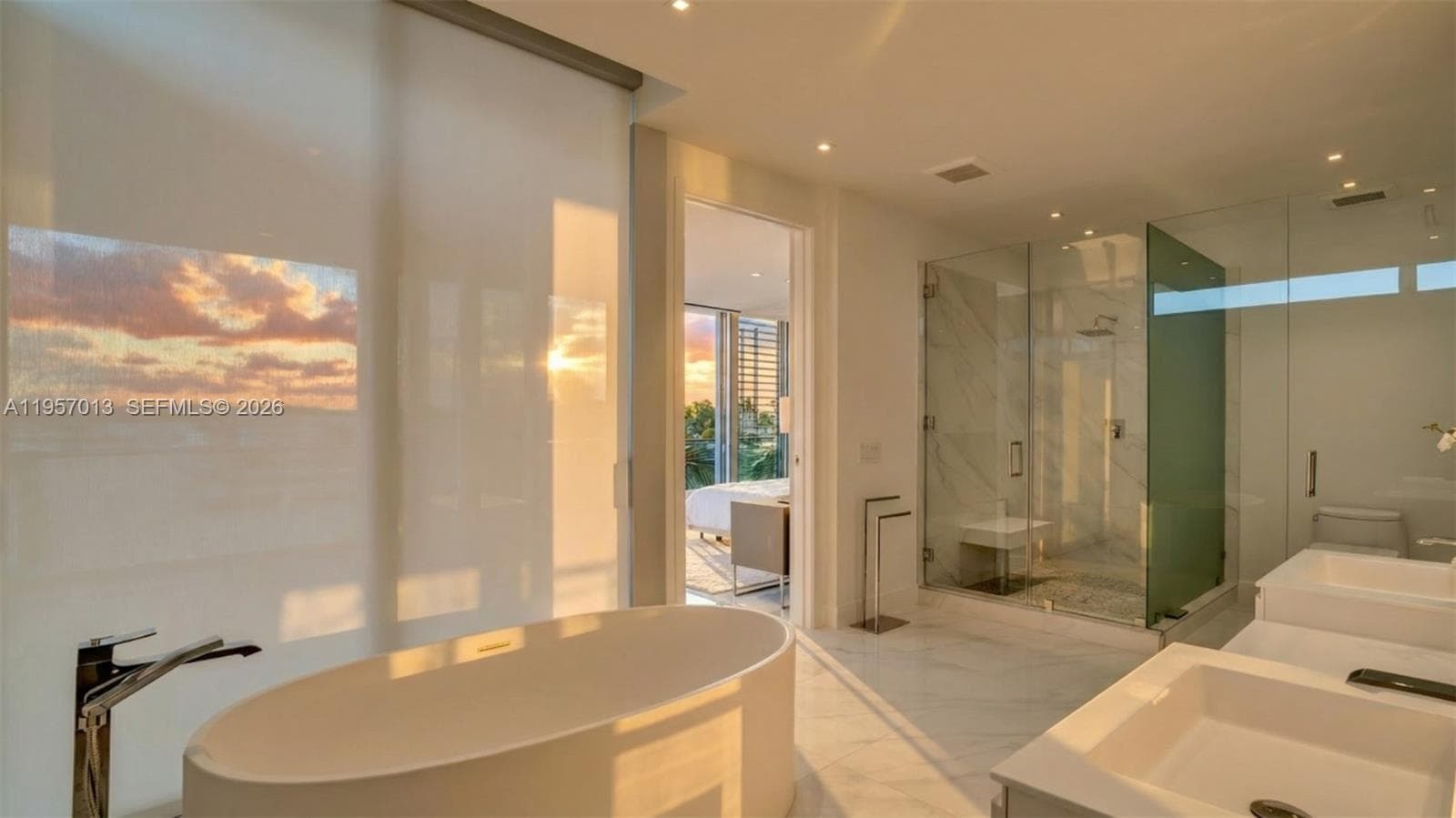3750 Yacht Club Dr, Aventura FL 33180 — 78